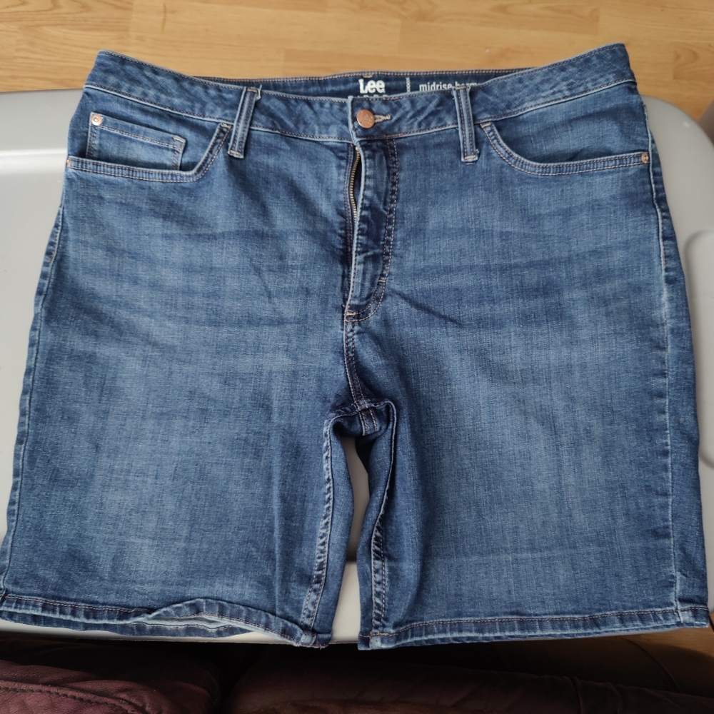 Riders by Lee size 18 denim Bermuda shorts